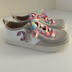 Billy Footwear White Rainbow Classic Lace Sneakers size 1. Excellent shape
